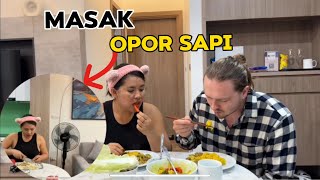 MASAK OPOR SAPI !! GAK NYANGKA BULE SUKA!!