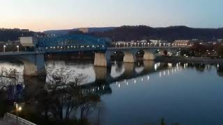 walnut street pedestrian bridge