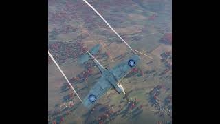 P51d30 breaks from formation to help another P51d under fire! #warthunder #shorts #ww2