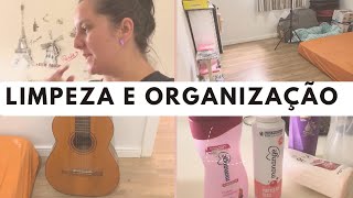 Faxina e organização na cozinha e quarto, produtos acabados.