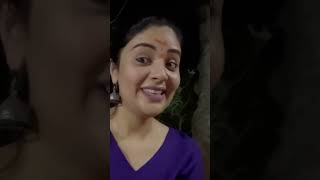 ఆ ఫీలింగ్ ఏంట్రా... || Sreemukhi || #shortvideo #shorts #temple #family #friends