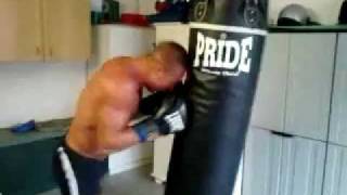 italian wanderlei punches on heavy bag