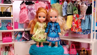 Fashion boutique ! Elsa & Anna toddlers are shopping for dresses - Barbie - LOL