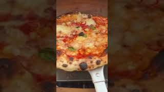 Pizza 🍕 #food #explore #foodclips #foodie #foodstagram #shorts #youtubeshorts