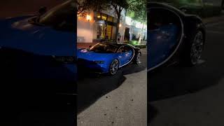 I randomly spotted this Bugatti Chiron at night 😳