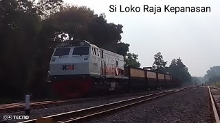 SI LOKO RAJA KEPANASAN - Kereta Api Ka KLB Batu Ballast Kosongan Persiapan Stasiun Kiaracondong