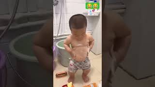 Funny baby 😍🥰 viral video #viralvideo #viral #cutebaby #cute #like#shortsfeed#shorts#youtubeshorts