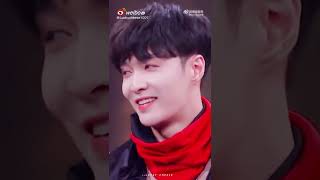 #EXO #LAY VISUAL