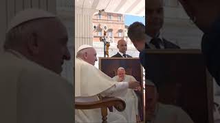 Estrecho la mano al Papa Francisco: sueño cumplido 🌟