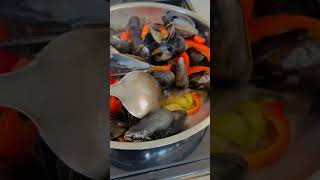 Mussels with bell pepper #short  #mussels #cooking  #shortsyoutube