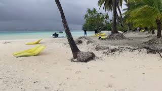 #boraborabeach rainy day #travel #travel #paulgauguin #tahiti