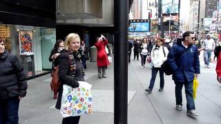 Times Square pan pipers