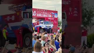 Пилот из Китая на КАМАЗе. SilkWay Rally #камаз #China #silkway #truck #rally #Томск #Россия