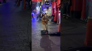 AMAZING London Busker, STUNNED Crowd 😮