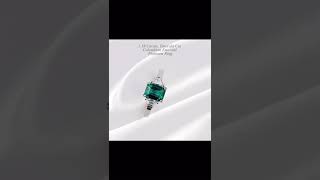 Amazing Classic Three Stone Colombian Emerald Ring!!