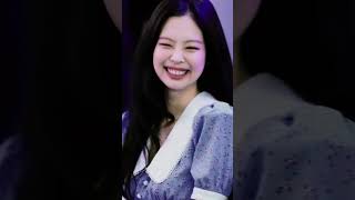 I was a 19 in the white dress ...... #JENNIE KIM #BLACKPINK