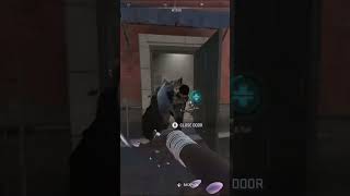 How to deal with a riot shield. #warzone #dmzgameplay #callofduty #dmz #firstpersonshooter #dmzclip