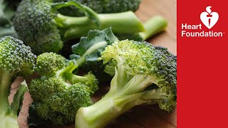 How to chop broccoli | Food skills | Heart Foundation NZ