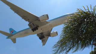 Aircraft Landing at LAX Los Angeles Airport - Korean Air Boeing 777