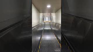 Escalator Masuk Stasiun MRT Dukuh Atas BNI #escalator #dukuhatas #mrt