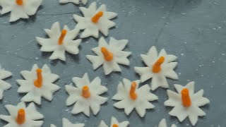 গামপেস্ট দিয়ে তৈরি শিউলি ফুল || Gumpaste flower || Sheuli full tutorial || Fondant flower ||