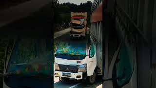 resiko seorang supir di jalan musibah TDK ada yg tau#trukekspedisi #truksulawesi #truklaka