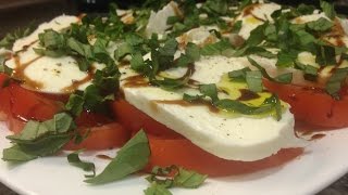 EASY CAPRESE SALAD