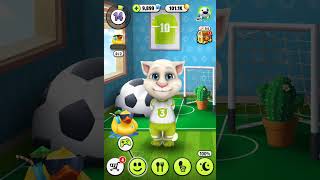 Playing My talking Tom