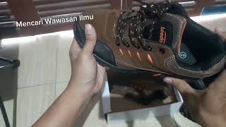 Unboxing Sepatu Camping