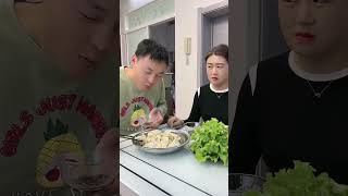 😂🍴 Epic Food Battle: Husband vs. Wife – Who Will Come Out on Top? #FunnyVideo #shortsvideo