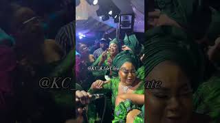 K1 De ultimate for Nollywood Actresses on stage at Dende father 's burial