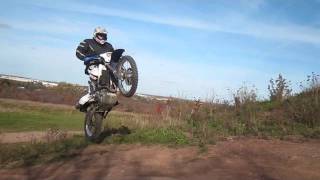 Suzuki DR650 wheelie jump