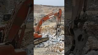 Doosan 400LC Excavator with hydraulic hammer #doosanexcavators #doosan #hammer #400LC #quarry