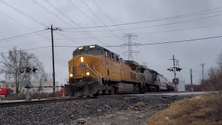 UP 5941 and NS 4001 lead NS 123 through Sharonville Ohio