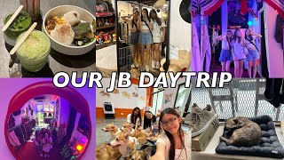 COME ON A JB DAYTRIP WITH US!! (we almost got scammed?? 😱😱) massage, thrifting, corgi cafe 🐶