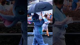 Dry Stitch vs Wet Dog Smell #waltdisneyworld