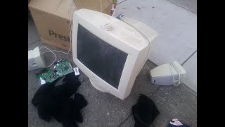 1999 Dell M780 CRT Monitor & Other Stuff on the Street