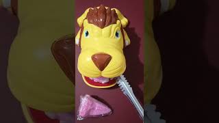 STRAWBERRY ICING CANDY EATING LION TRICKY #asmr #toys #candy #subscribe #shorts