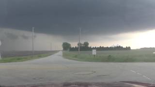 Driving under a wall cloud