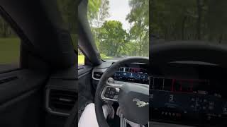 Mustang 2025 rodando (Exhaust sound)