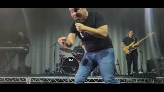 Future Islands - Beauty of the Road (live in Brisbane 18 Feb 2023