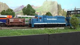 Atlas Boston & Maine GP40-2 w/ brown Micro-Trains Couplers