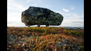 Мегалит в напряженном состоянии