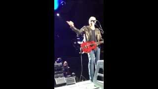 Front row: Fleetwood Mac "Go Your Own Way" Atlanta June 10, 2013