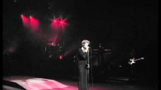 Celine Dion - Quand On N'a Que L'amour (Live A Paris 1995) HD 720p