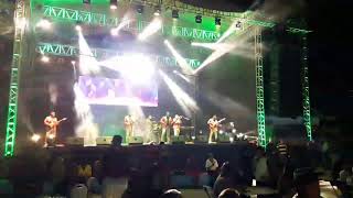 Grupo Tronador - El corrido de los perez en vivo