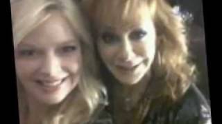 Melissa Peterman & Reba McEntire