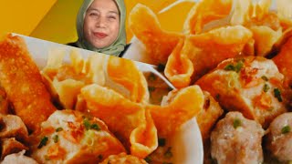 MUKBANG BAKSO MALANG LEWAT DEPAN RUMAH.....!! EMANG GA PERNAH ADA BOSENNYA KLO MAKAN BAKSO