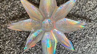 Making a shimmering resin star decoration