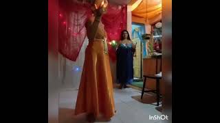 Raissa & Raisa, dança com as Taças e véu